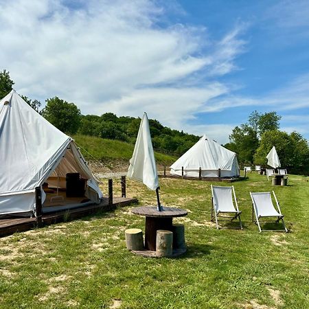 Готель Glamping Bieszczady Z Jacuzzi I Basenem Солина Екстер'єр фото