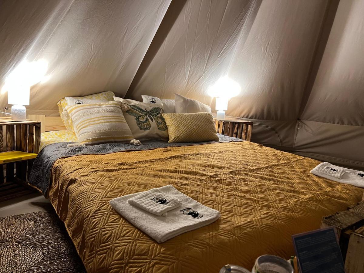 Готель Glamping Bieszczady Z Jacuzzi I Basenem Солина Екстер'єр фото