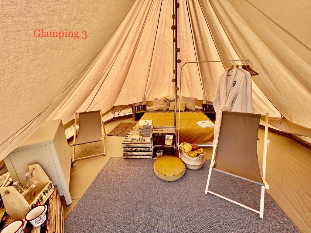 Готель Glamping Bieszczady Z Jacuzzi I Basenem Солина Екстер'єр фото